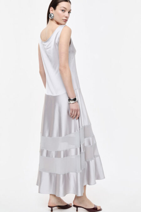 Dlhé šaty bez rukávov