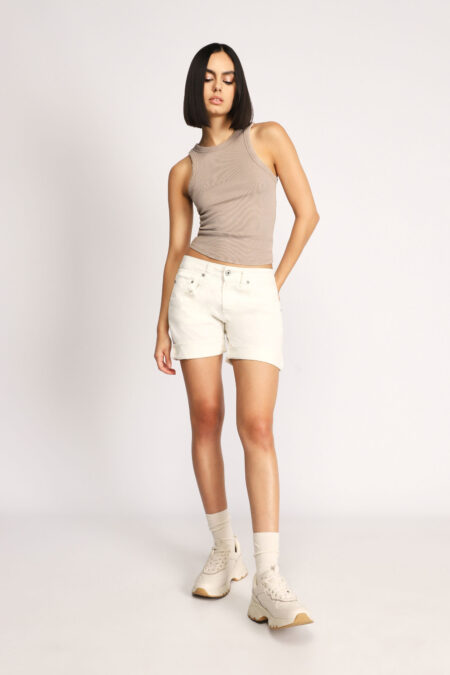 Jednofarebné šortky s ohrnutým lemom