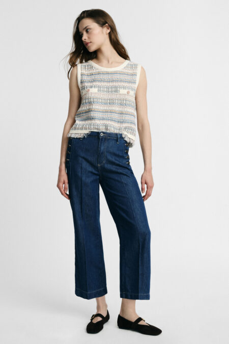 Široké džínsy s bočnými gombíkmi