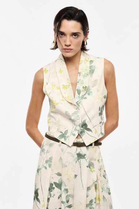 Vesta s kvetinovou potlačou