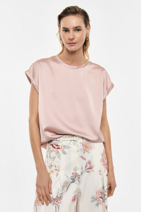 Top rovného strihu s krátkymi rukávmi