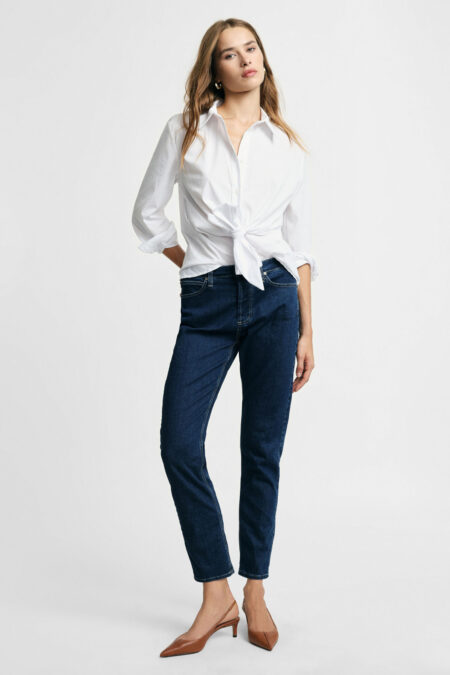 Slim fit jeans so stredne vysokým pásom